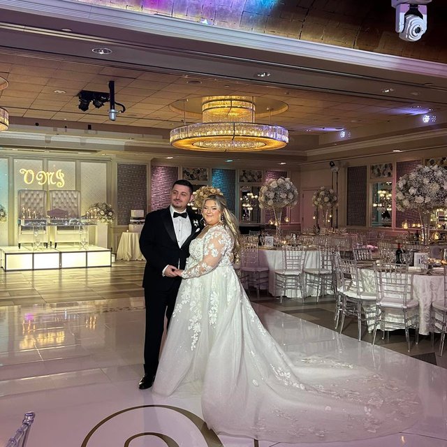 ✨ At Russo's On The Bay, we believe every wedding 