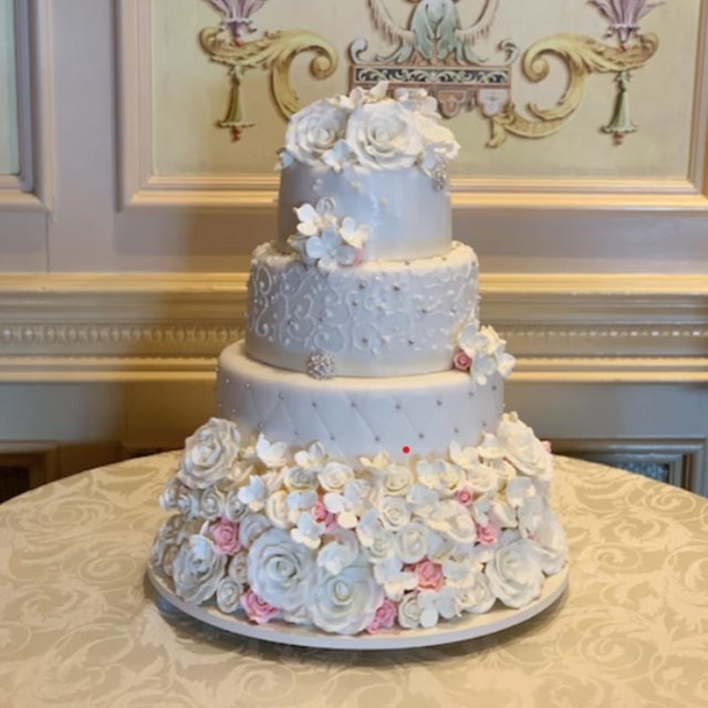 Preferred Vendors Spotlight!

@breadplusbakery 
@j
